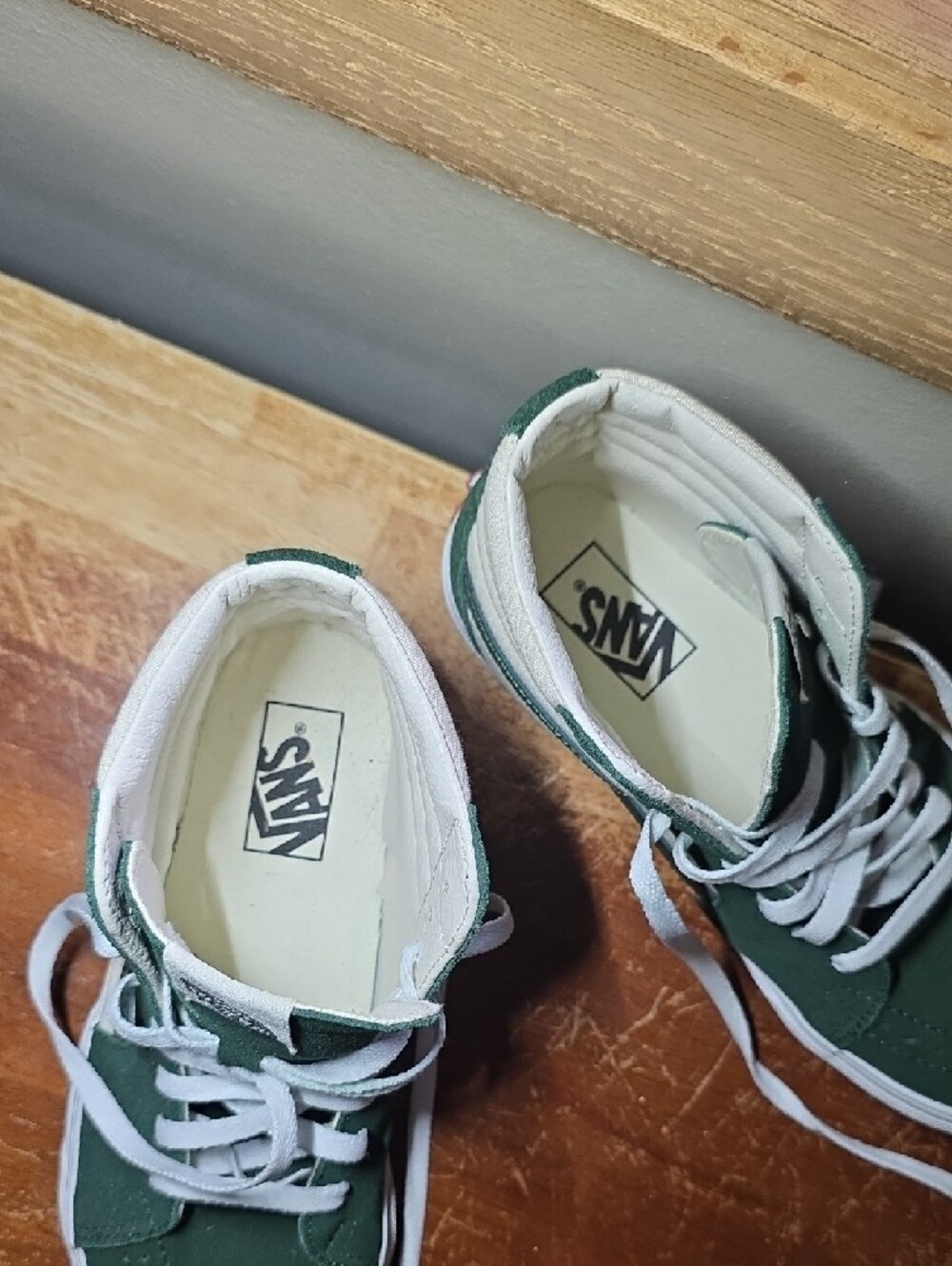 Vans Sk8-Hi Shoe | Green & White | Size 8.5 W/7.0 M | Like New 👟🔥High Tops - Picture 5 of 15
